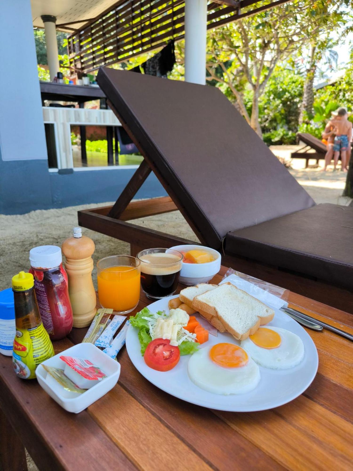 Maenam Villa Hotel Mae Nam Dış mekan fotoğraf